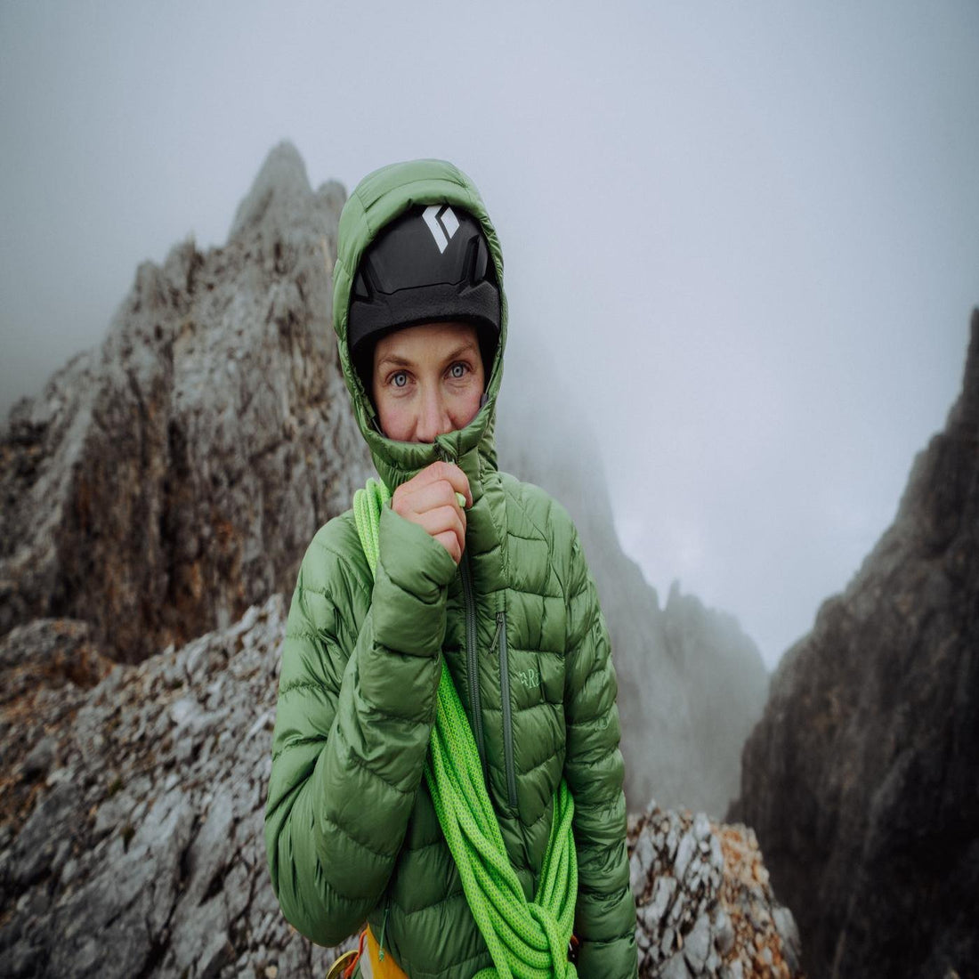 Rab Microlight Alpine vs Electron Pro: cuál elegir - Mountain Group