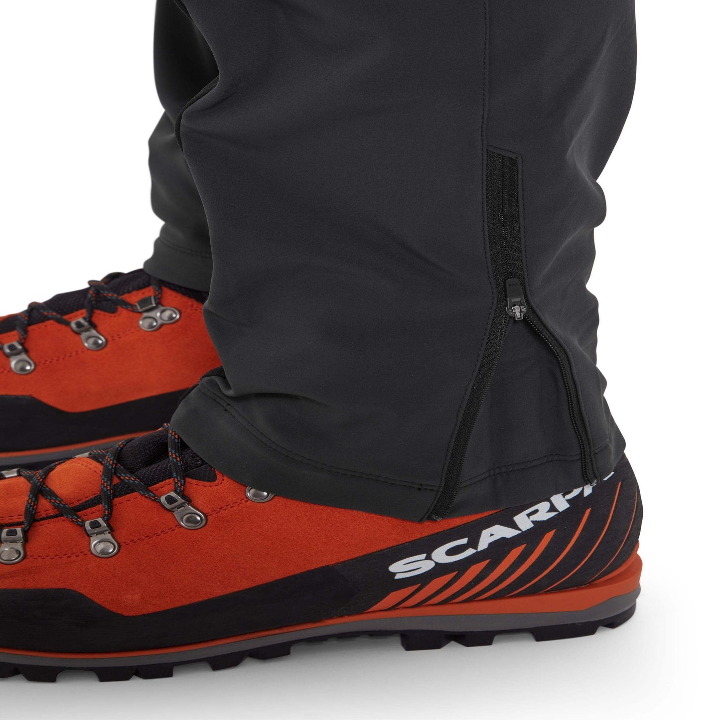 Rab Torque Winter Pants – Pantalón Softshell Técnico para Montaña Invernal