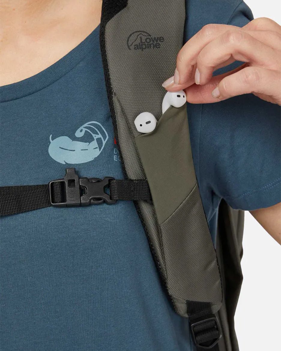 Lowe Alpine Phase - Mochila de Trabajo de 28, 30 o 32L con Hueco Forrado para Portátiles - Mochilas
