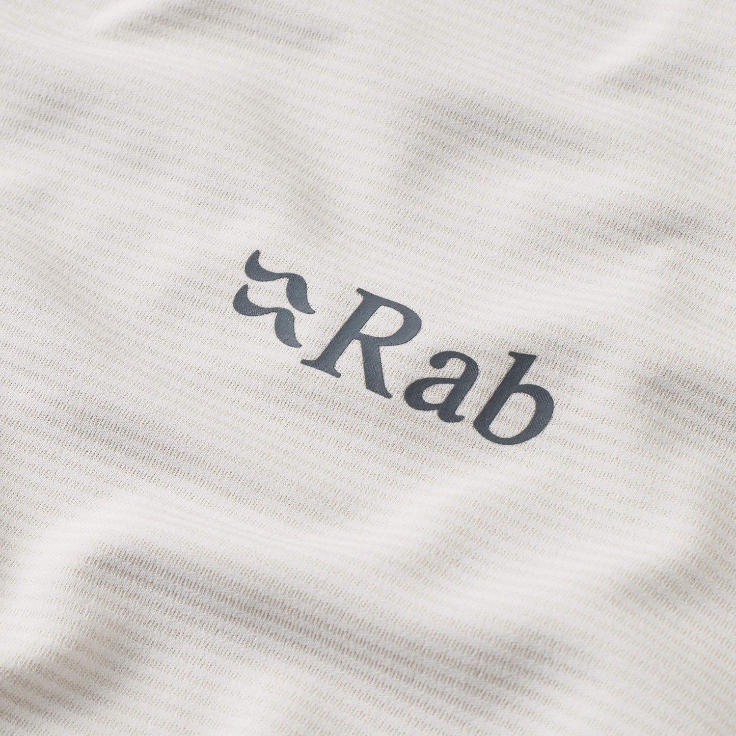 Rab Men's Force Stamp Tee – Camiseta Técnica UPF 40+ Dryflo™ Solar para Montaña y Trail - Camisetas técnicas