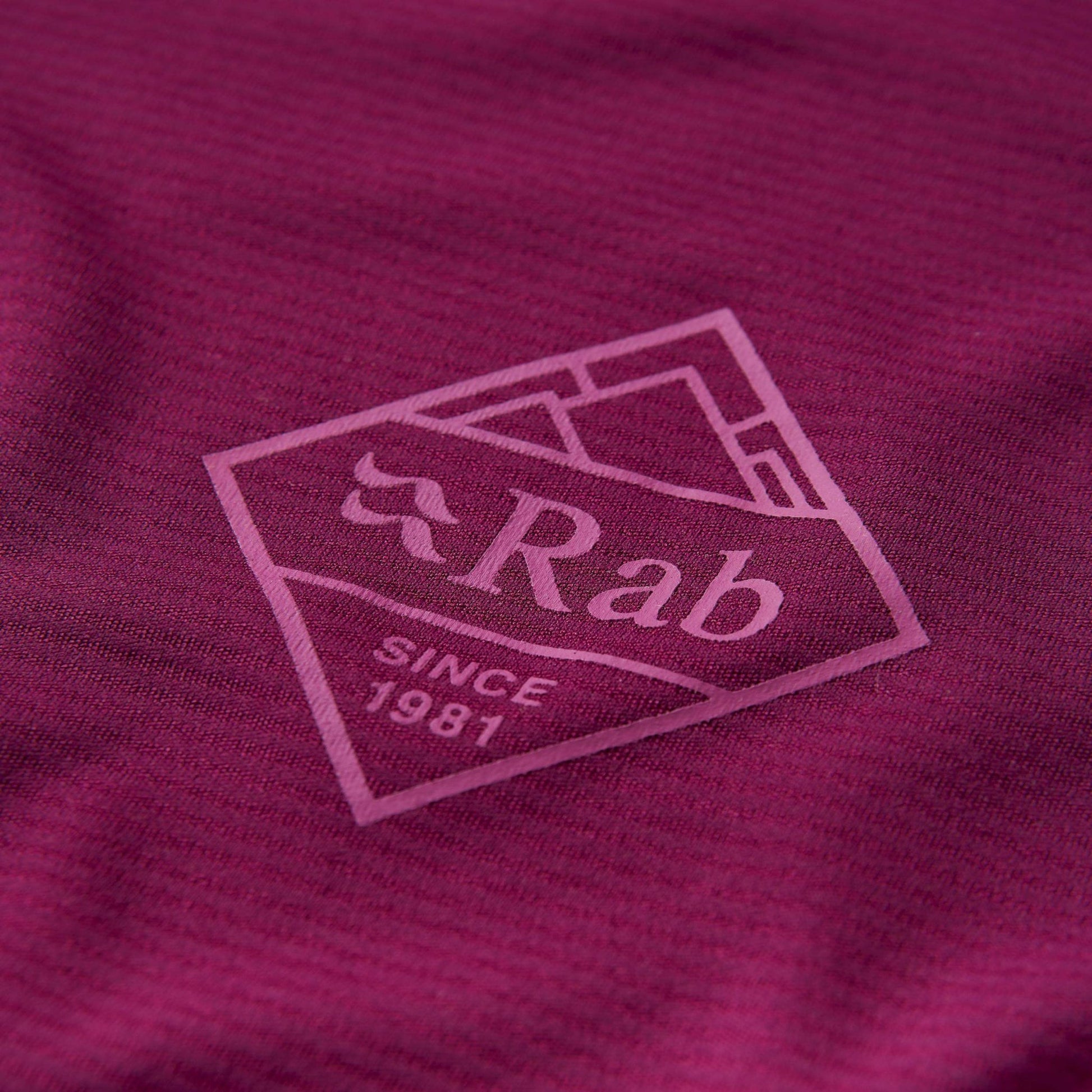 Rab Women's Force Stamp Tee – Camiseta Técnica UPF 40+ Dryflo™ Solar para Trail y Montaña - Camisetas técnicas