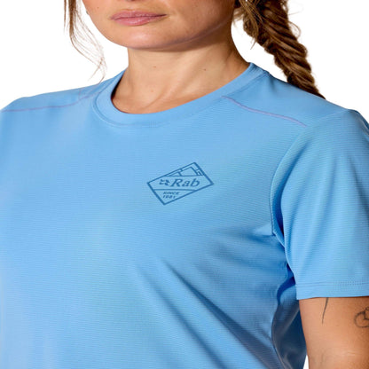 Rab Women's Force Stamp Tee – Camiseta Técnica UPF 40+ Dryflo™ Solar para Trail y Montaña - Camisetas técnicas